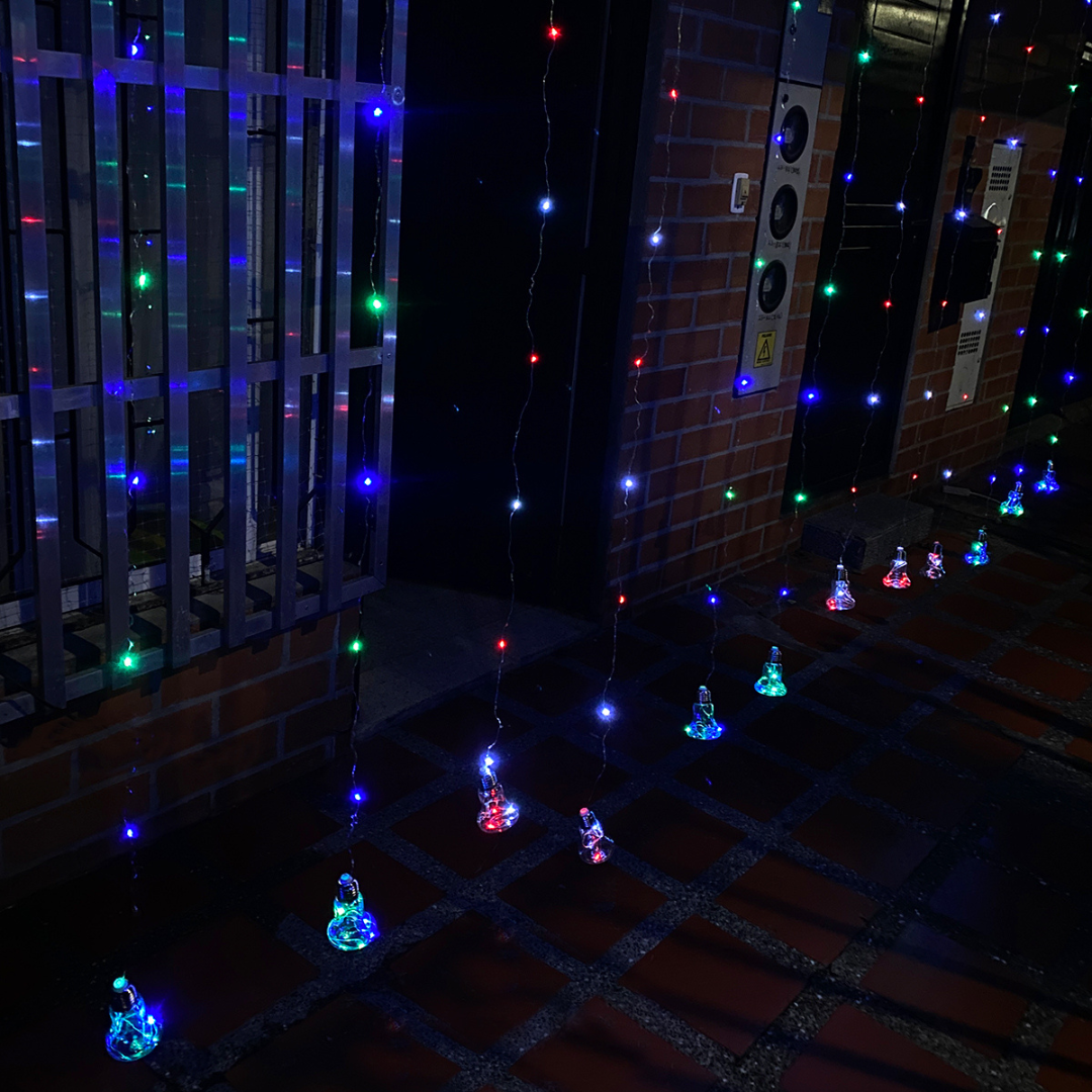 🎄✨ Cortina Micro LED Estilo Campana – Ilumina tu Espacio con Encanto y Estilo 💡🔔